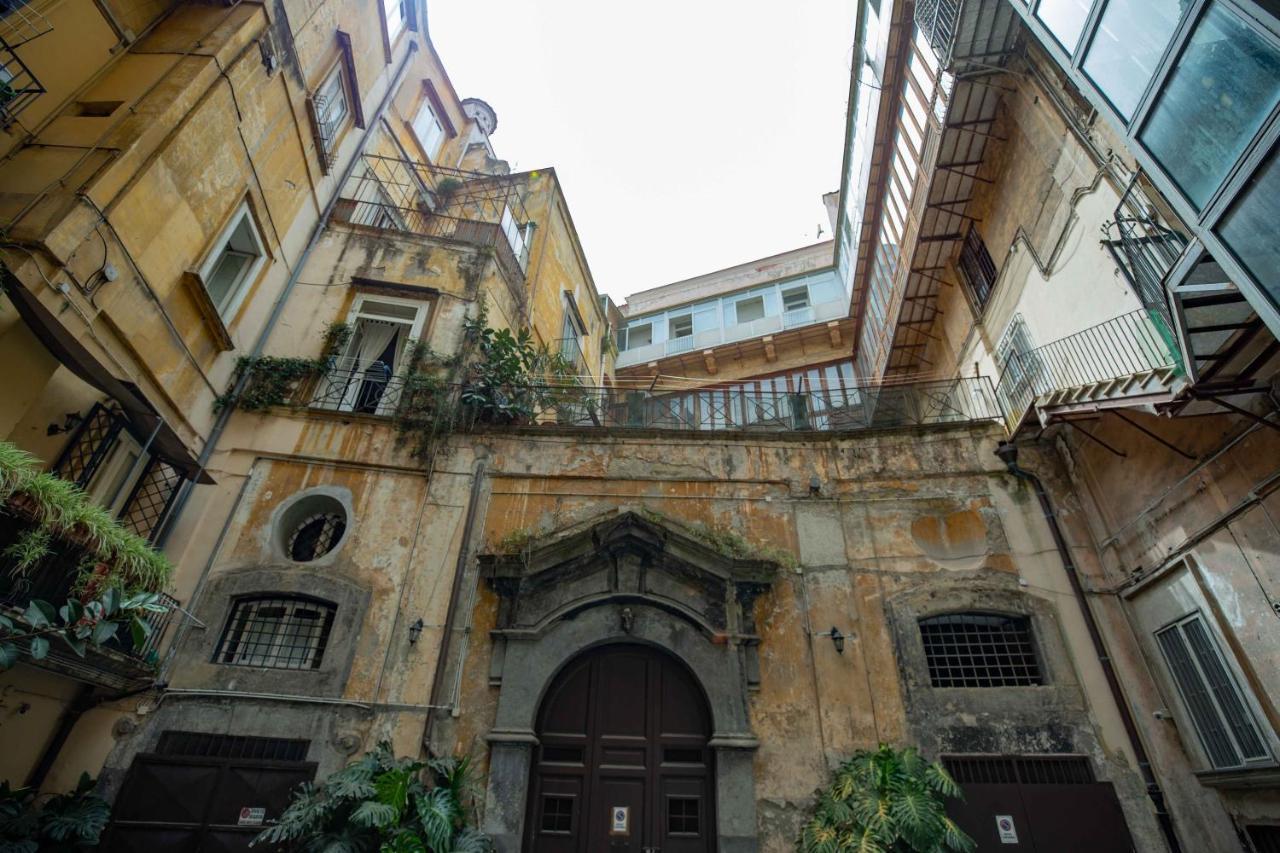 Historia Napoli By Dimorra Apartment Екстериор снимка